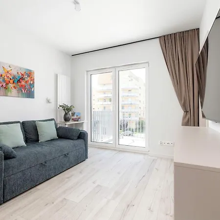 Apartman Modern With Desk Cracow Conrada 27 By Heyrent